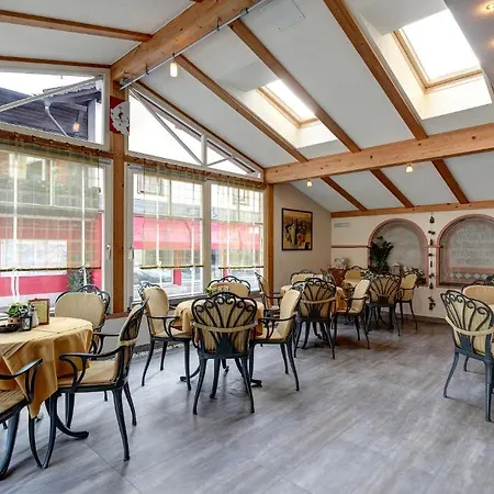 Hotel Garni Schneider Lutago